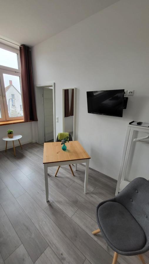 Zum Obstler - Gaststaette Und Pension Gera Exterior photo