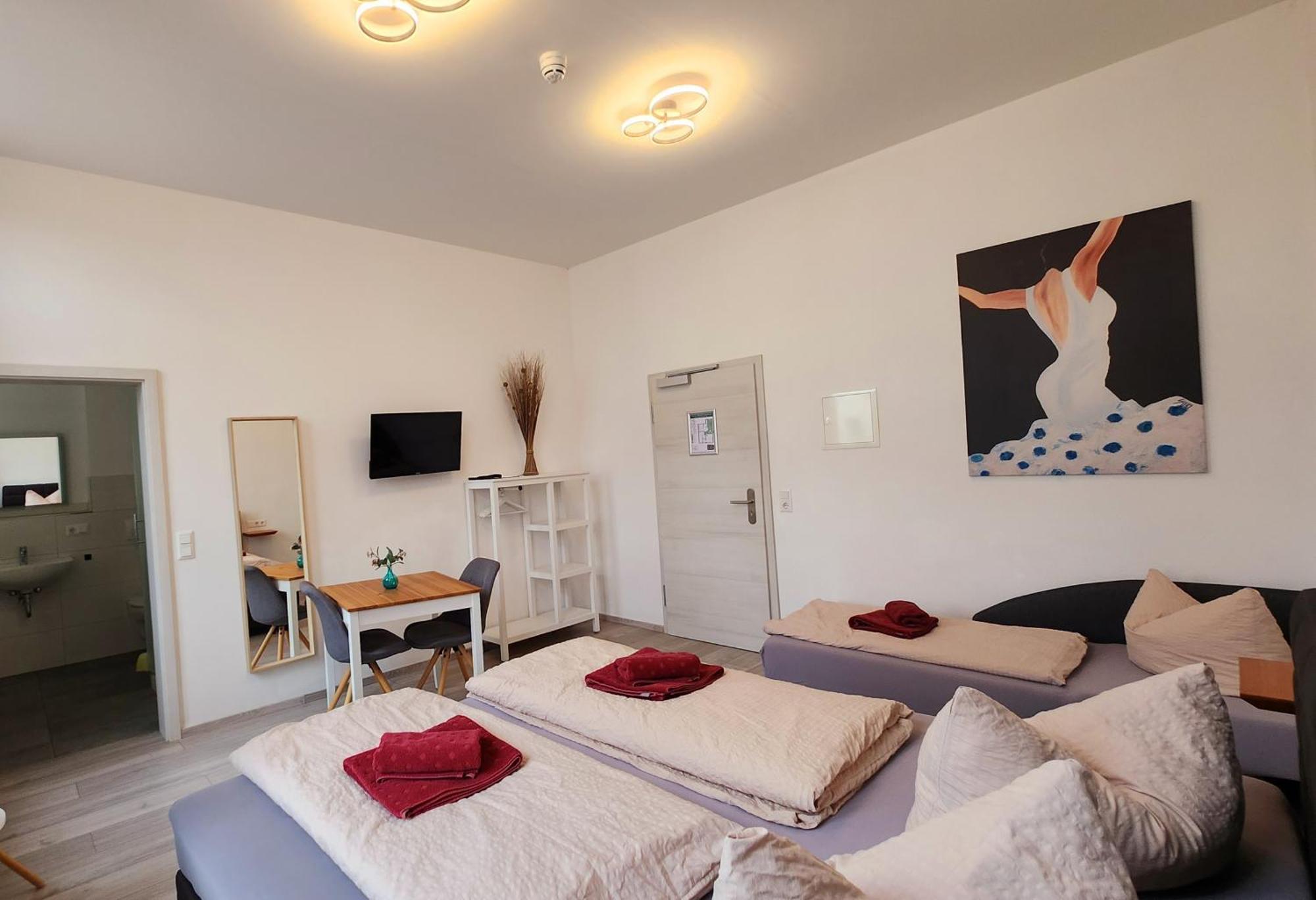 Zum Obstler - Gaststaette Und Pension Gera Exterior photo