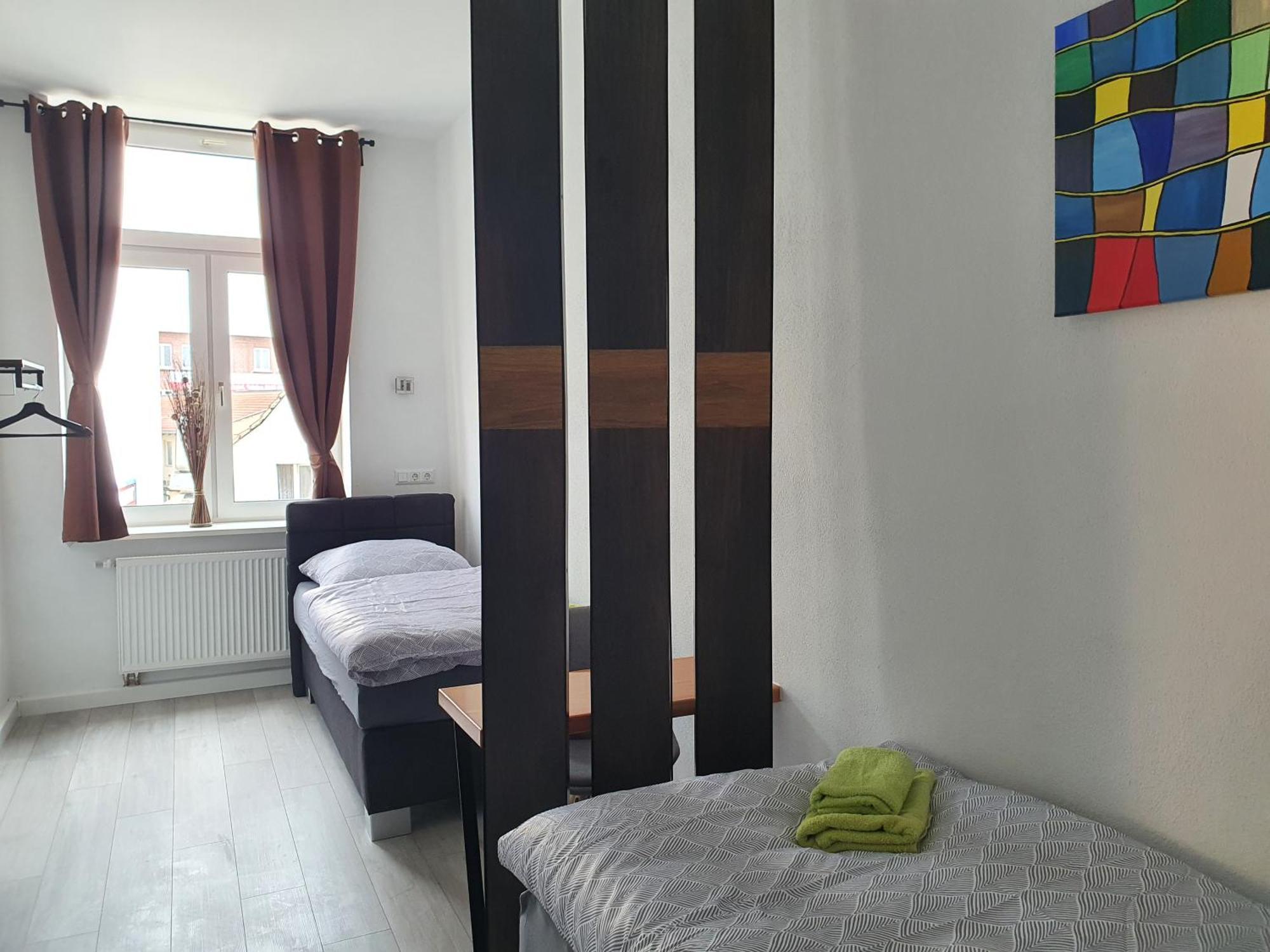 Zum Obstler - Gaststaette Und Pension Gera Room photo